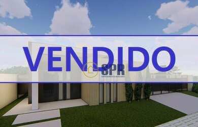 Imagem: A casa em condomínio possui 4 Dormitórios, 5 Banheiros, 4