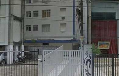 Imagem: O apartamento possui 1 Dormitório, 1 Banheiro, 1 Vaga na garagem