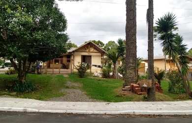 Imagem: A casa possui 3 Dormitórios, 1 Banheiro e 100m² de Área e