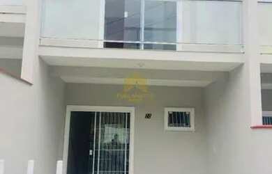 Imagem: A casa possui 2 Dormitórios, 2 Banheiros, 1 Vaga na garagem