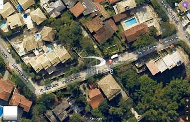 Imagem: O terreno possui 675m² de Área e está localizado em Maria