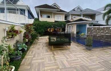 Imagem: A casa em condomínio possui 3 Dormitórios, 4 Banheiros, 2