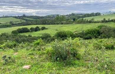 Imagem: A fazenda possui 300m² de Área e está localizado em Centro