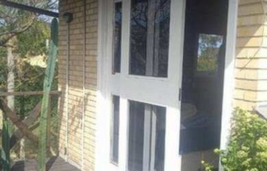 Imagem 7: Casa com grande jardim na Praia do Rosa