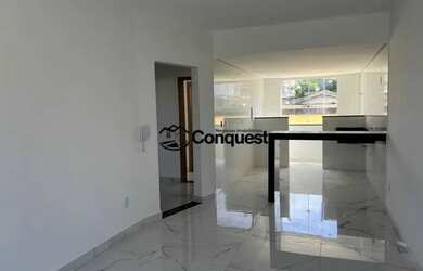 Imagem: O apartamento possui 3 Dormitórios, 1 Banheiro, 2 Vagas na