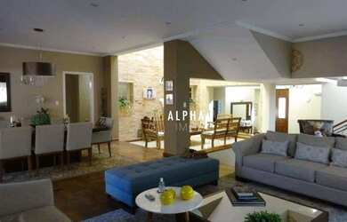 Imagem: A casa em condomínio possui 4 Dormitórios, 4 Banheiros, 5