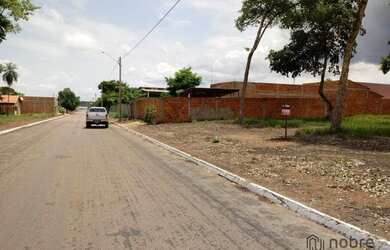 Imagem: O terreno possui 309m² de Área e está localizado em Porto