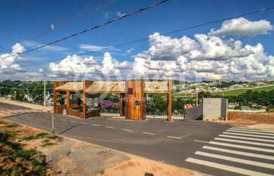 Imagem: O terreno possui 455m² de Área e está localizado em Bairro