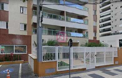 Imagem: O apartamento possui 4 Dormitórios, 2 Banheiros, 2 Vagas na