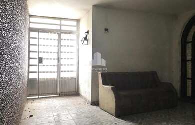 Imagem: A casa possui 2 Dormitórios, 1 Banheiro, 100m² de Área e