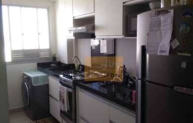 Imagem: O apartamento possui 2 Dormitórios, 1 Banheiro, 1 Vaga na garagem