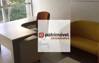 Imagem: O depósito possui 2 Vagas na garagem e 36m² de Área e está