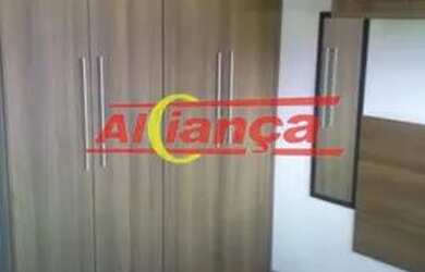 Imagem: O apartamento possui 3 Dormitórios, 1 Banheiro, 1 Vaga na garagem