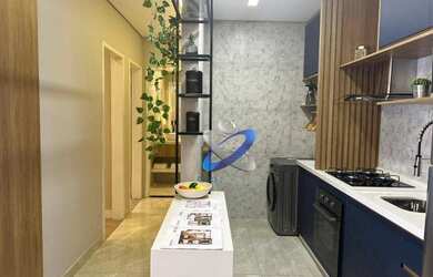 Imagem: O apartamento possui 2 Dormitórios, 1 Banheiro, 1 Vaga na garagem