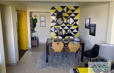 Imagem: O apartamento possui 3 Dormitórios, 1 Banheiro, 1 Vaga na garagem