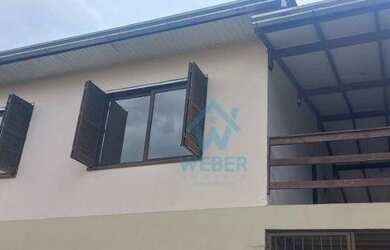 Imagem: A casa possui 2 Dormitórios, 1 Banheiro, 60m² de Área e Imóvel