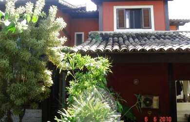 Imagem: A casa em condomínio possui 4 Dormitórios, 3 Banheiros, 2