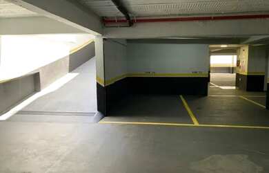 Imagem: O depósito possui 1 Vaga na garagem, 13m² de Área e está