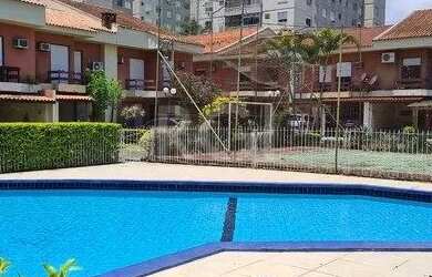 Imagem: A casa em condomínio possui 3 Dormitórios, 2 Banheiros, 2