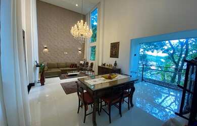 Imagem: A casa em condomínio possui 4 Dormitórios, 4 Banheiros, 4