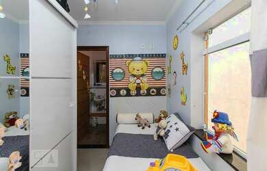 Imagem 12: Sobrado com piscina. Piscina, 270m² de Área, 5 Vagas na garageme4 Dormitórios