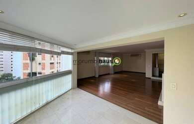 Imagem 6: Morumbi Nobre. Piscina, Churrasqueira, 318m² de Áreae4 Vagas na garagem