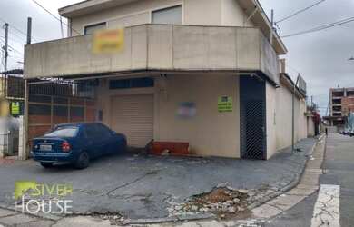 Imagem: O depósito possui 3 Vagas na garagem, 250m² de Área e está