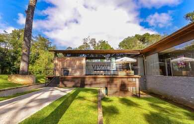 Imagem: A casa em condomínio possui 3 Dormitórios, 3 Banheiros, 5