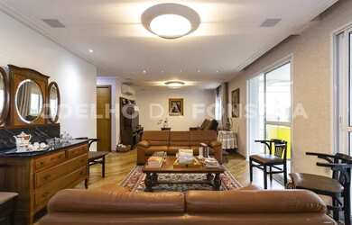 Imagem: O apartamento possui 3 Dormitórios, 5 Banheiros, 3 Vagas na