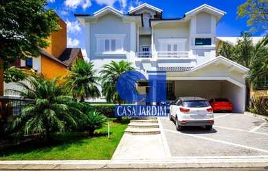 Imagem: A casa em condomínio possui 5 Dormitórios, 5 Banheiros, 2