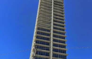 Imagem: O apartamento possui 3 Dormitórios, 2 Banheiros, 2 Vagas na