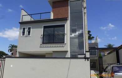 Imagem: A casa em condomínio possui 3 Dormitórios, 4 Banheiros, 2