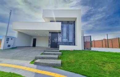 Imagem: A casa em condomínio possui 3 Dormitórios, 4 Banheiros, 4