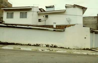 Imagem: A casa possui 2 Dormitórios, 1 Banheiro, 89m² de Área e