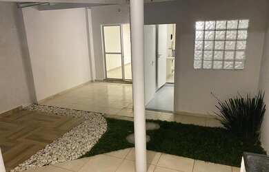 Imagem: A casa em condomínio possui 3 Dormitórios, 3 Banheiros, 2