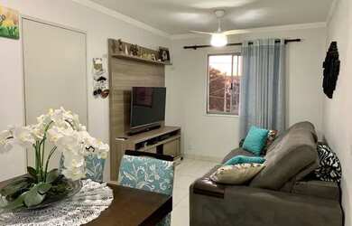 Imagem: O apartamento possui 3 Dormitórios, 1 Banheiro, 1 Vaga na garagem