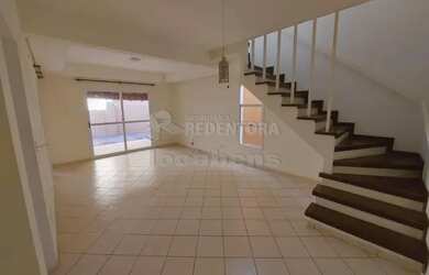 Imagem: A casa em condomínio possui 3 Dormitórios, 2 Banheiros, 2