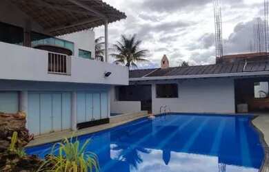 Imagem: A casa em condomínio possui 4 Dormitórios, 5 Banheiros, 4