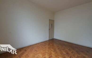 Imagem: O apartamento possui 3 Dormitórios, 1 Banheiro e 93m² de Área