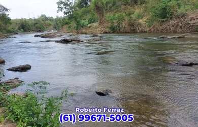 Imagem: O terreno possui 20.000m² de Área e está localizado em Setor