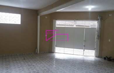 Imagem: A casa possui 3 Dormitórios, 4 Banheiros, 4 Vagas na garagem