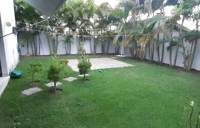 Imagem: A casa em condomínio possui 3 Dormitórios, 1 Banheiro, 2 Vagas