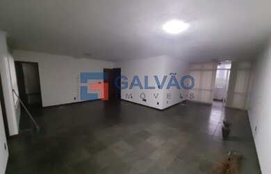 Imagem: O apartamento possui 3 Dormitórios, 3 Banheiros, 2 Vagas na