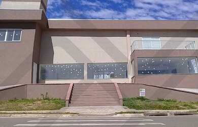 Imagem: A casa em condomínio possui 4 Dormitórios, 5 Banheiros, 2