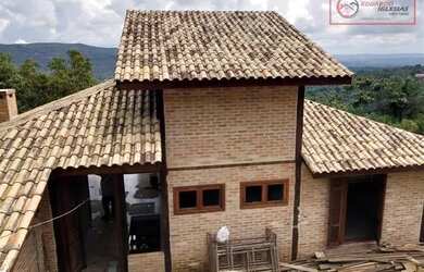 Imagem: A casa em condomínio possui 3 Dormitórios, 4 Banheiros, 3