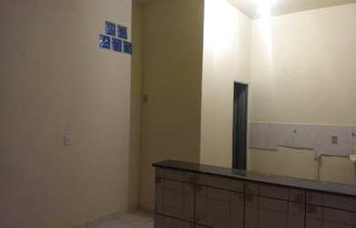 Imagem: A kitnet possui 1 Dormitório e 1 Banheiro e está localizado