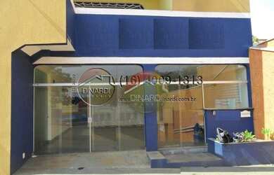 Imagem: O depósito possui 5 Vagas na garagem, 200-0m² de Área e está