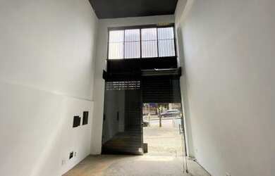 Imagem: O depósito possui 120m² de Área e está localizado em Belvedere