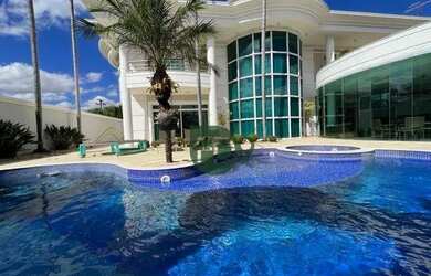 Imagem: A casa em condomínio possui 3 Dormitórios, 3 Banheiros, 4