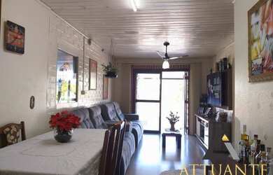 Imagem 3: Casa em Ana Rech. Churrasqueira, Varanda, 160m² de Áreae2 Vagas na garagem